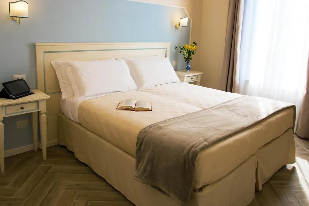 Bed & Breakfast Dimora Salviati Bed and Breakfast Florence