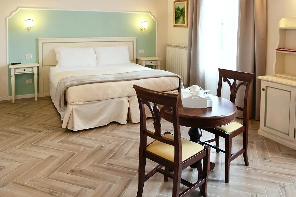 Dimora Salviati Bed and Breakfast Florence Bed & Breakfast