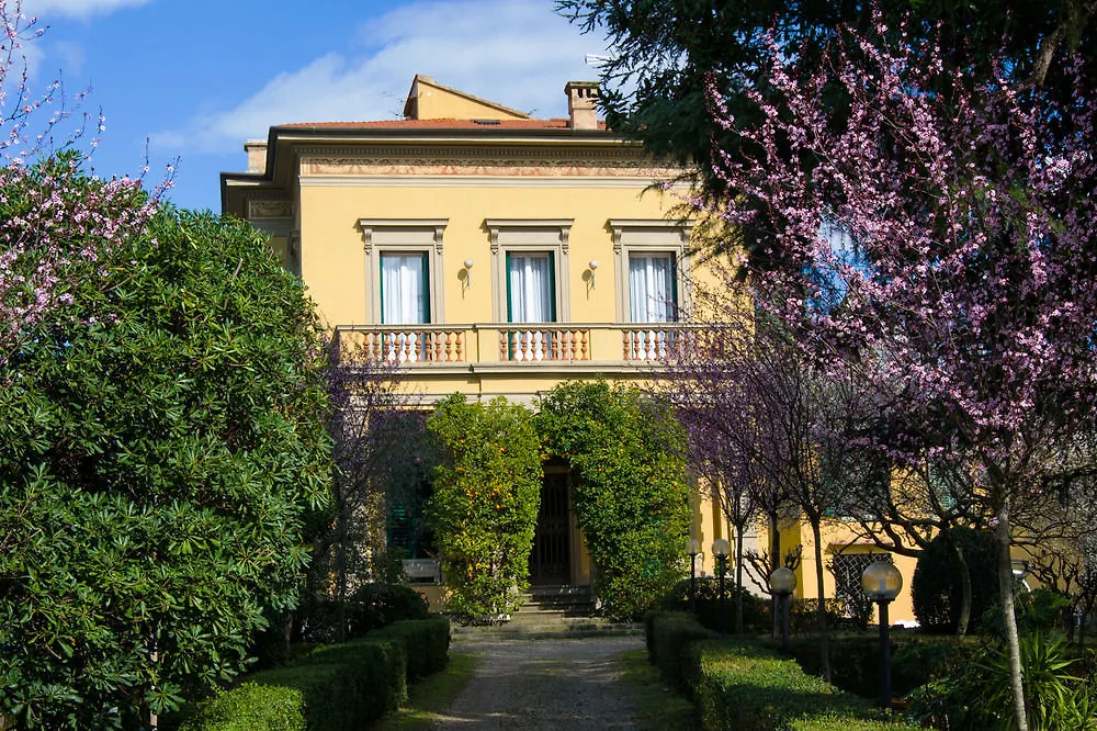 Dimora Salviati Bed and Breakfast Florence